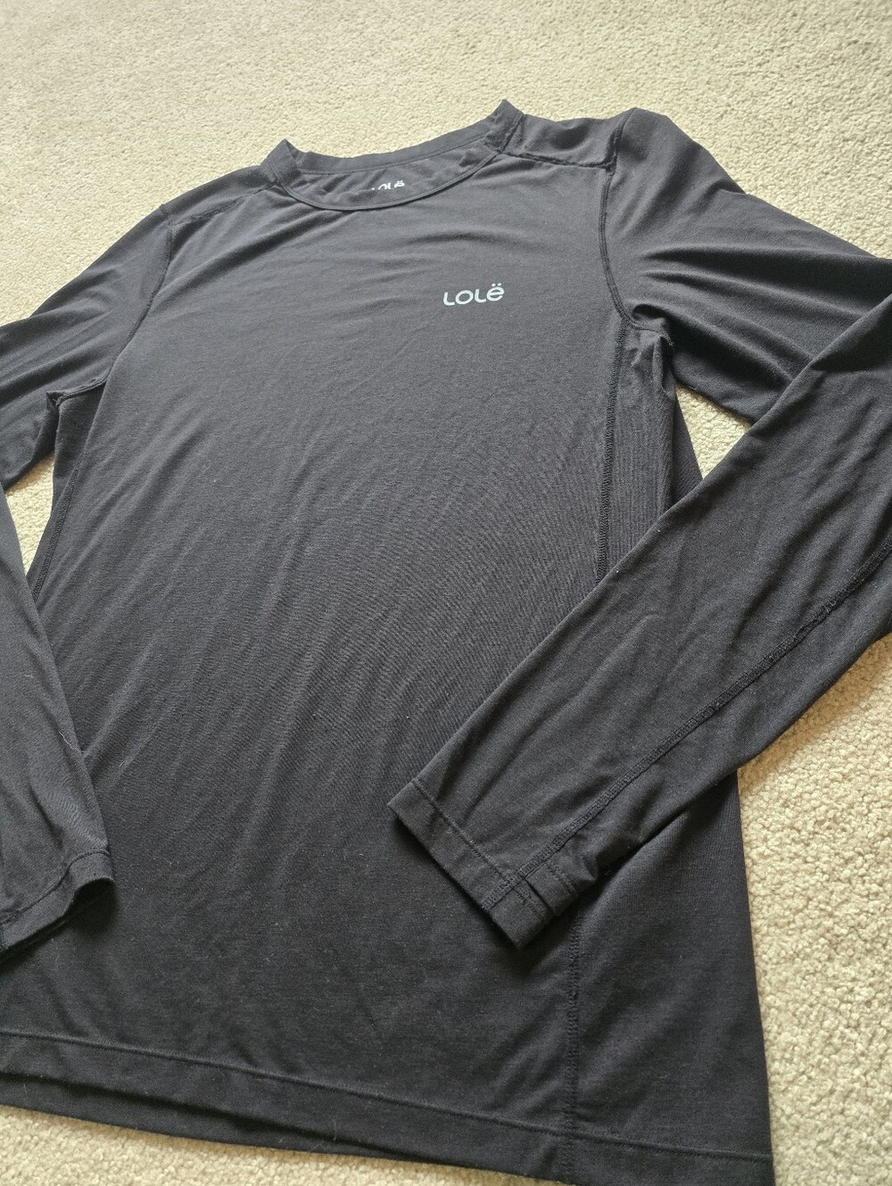 Lolë Black Long Sleeve Athletic Performance Top – Medium